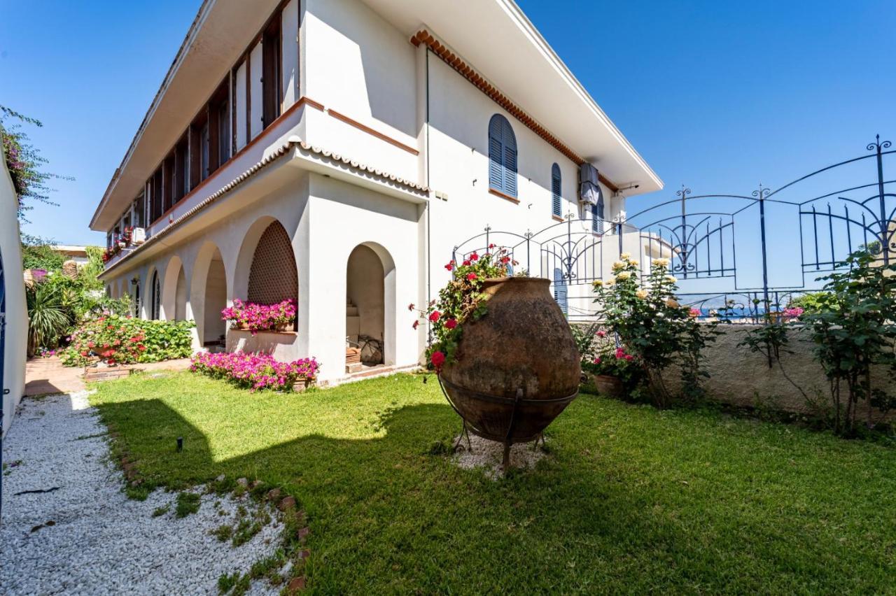 Casa Azzurra Messina Exterior foto